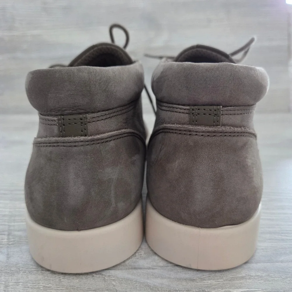 ECCO Soft 7 Tred Chukka Boots Dark Brown Nubuck Leather Mens Size 10-10.5 EU 44